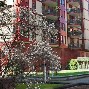 Danae , Milan Italie