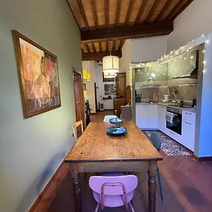 Silvia Nel Borgo Montelupo Fiorentino