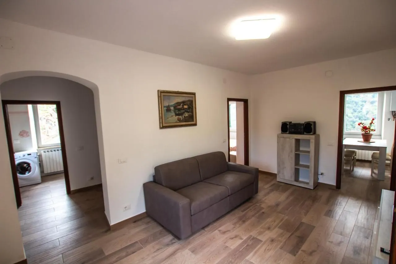 Near - Cinque Terre Holiday Apartment Ricco del Golfo di Spezia