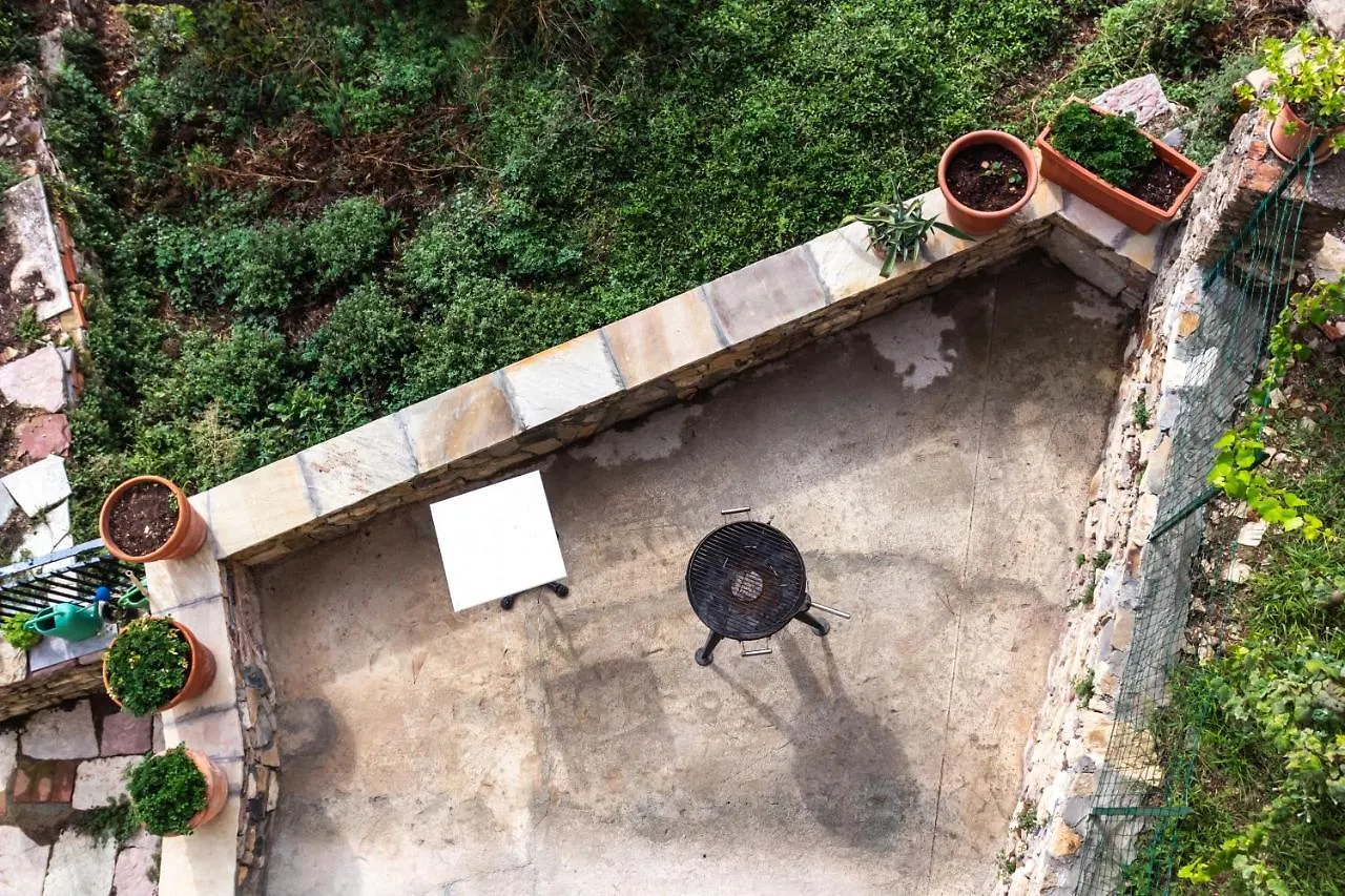 Near - Cinque Terre Holiday Apartment Ricco del Golfo di Spezia Italy